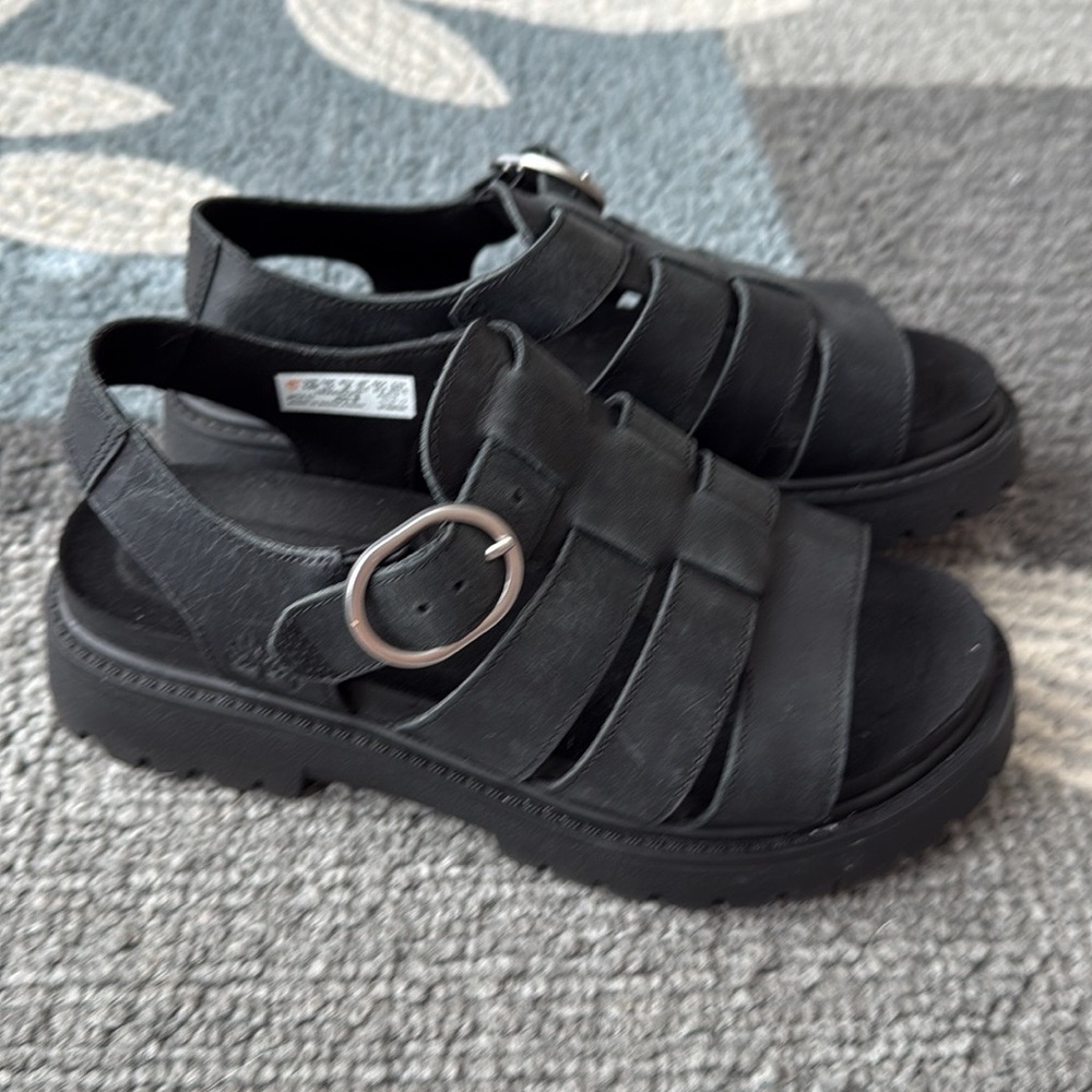 Timberland Women’s Clairemont Way Fisherman leather sandals - 5.5 - Picture 3 of 6